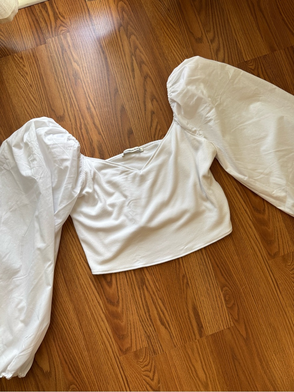 Abercrombie & Fitch White Puff Sleeve Crop Top Size XL